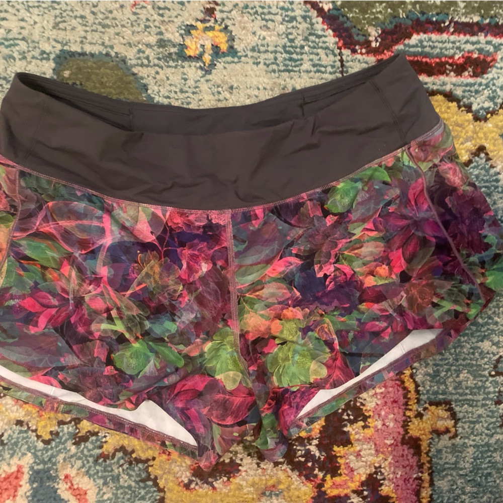 Size 12 Lululemon shorts